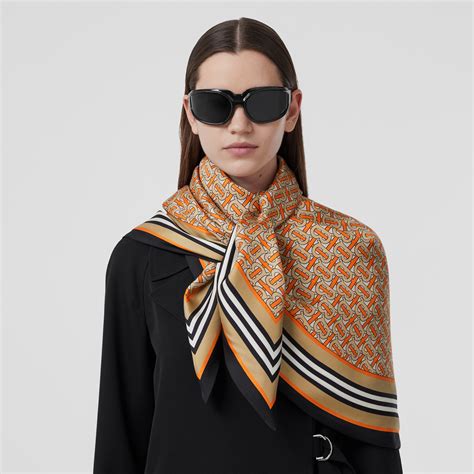 Women's Burberry Designer Scarves 